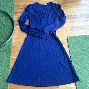 DVF beautiful flattering blue purple wool dress